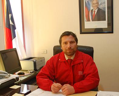 Archivo:Eduardo Cornejo como gobernador.jpg