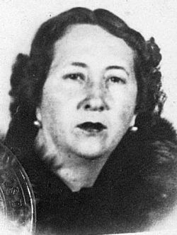 Luz Valdés Eguiguren